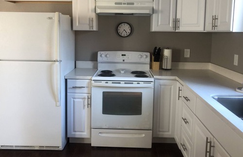 Turlock Apartment | Quiet and cozy cottage near cute downtown
