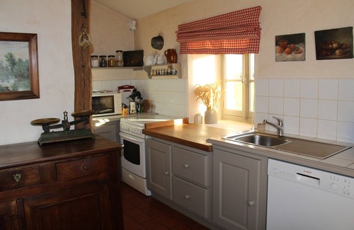 Champagny-sous-Uxelles House | Quiet and self-catering house, 20 km north of Cluny