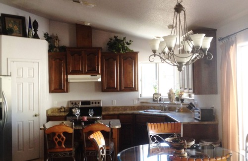 Foothills House | QUIET AND PEACEFUL MOUNTIAN VIEW HOME WITH ALL AMENITIES.