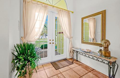 Pelican House | Quiet and relaxing waterfront paradise with direct access to the Gulf of Mexico, Villa Just for Sun
