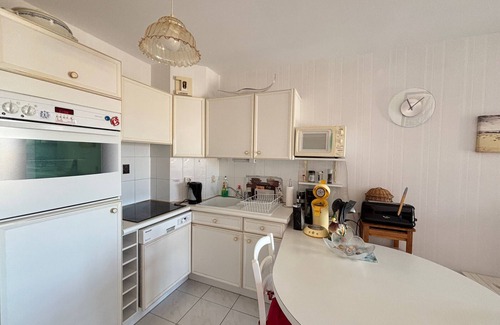 Les Sables d'Olonne Apartment | Quiet apartment with pool in Chaume