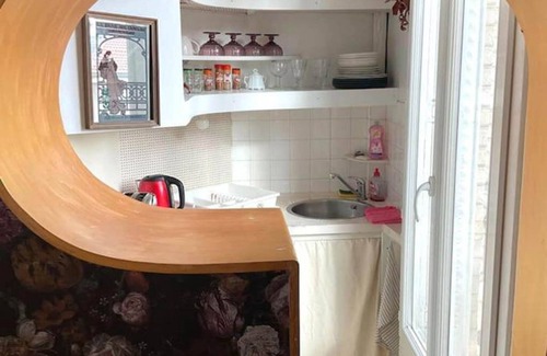 Village Apartment | Quiet apartment with garden view. To visit Paris, Disney or on a romantic getaway