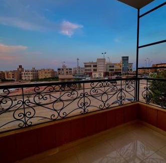 Sheikh Zayed City Apartment | Quiet Apartment in Sheikh Zayed Near Top Malls