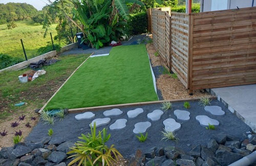 Point d'Or Apartment | Quiet apartment with swimming pool and lush greenery lulled by birdsong