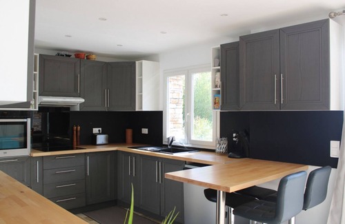 Pertuis Apartment | Quiet apartment with swimming pool