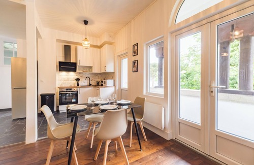 Guingamp Apartment | Quiet balcony, close to train station Hotel Lefort