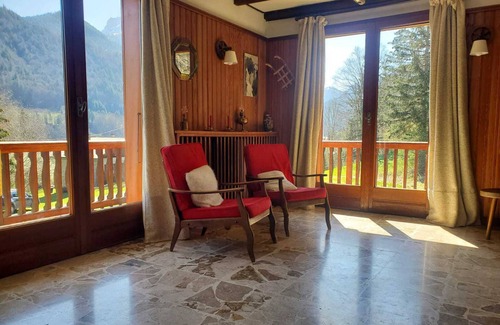 Abondance Ski Chalet | Quiet chalet with fireplace, 4 bedrooms, family-friendly