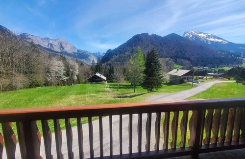 Abondance Ski Chalet | Quiet chalet with fireplace, 4 bedrooms, family-friendly