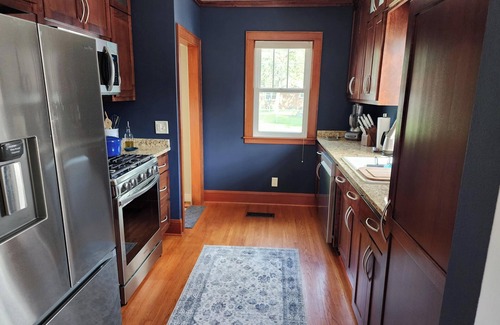 St. Cloud House | Quiet Charming Home away from Homes