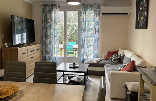 Velaux Villa | Quiet charming villa with terrace and garden