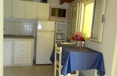 Marina di Modica House | Quiet cheap vacation home directly by the sea