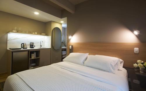 Financial District Apartment | Quiet Comfort with City Access in Chapinero Stay