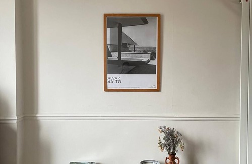 Vanves Apartment | Quiet, comfortable, fully-equipped apartment just outside Paris - sleeps 4
