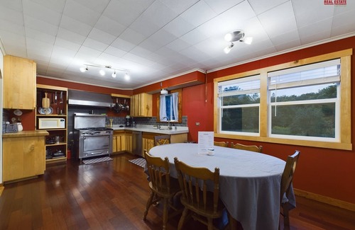 Rumely House | Quiet Country Setting, Close to Trails