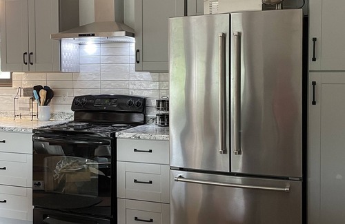 Spring Branch Cabin | Quiet country setting in the Texas Hill Country. Vineyards,state parks in area.