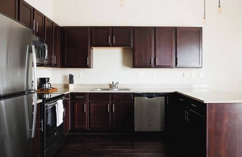 Montgomery Apartment | Quiet & Cozy 1BR Retreat in Downtown