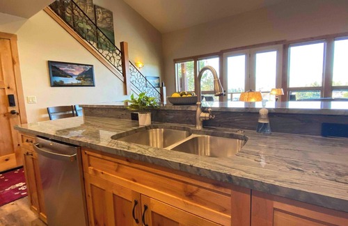 Bigfork House | Quiet, Cozy and Spacious Eagle Bend Townhome