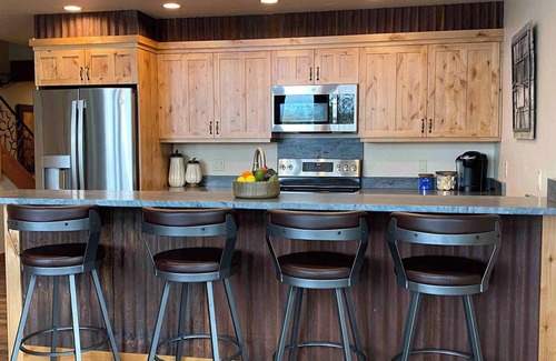 Bigfork House | Quiet, Cozy and Spacious Eagle Bend Townhome