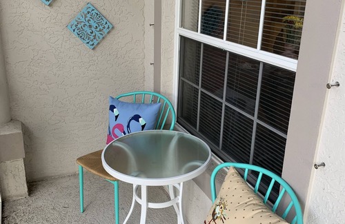 North Port House | Quiet, Cozy, Bungalow with a Pool. Near Venice Beach and Warm Mineral Springs