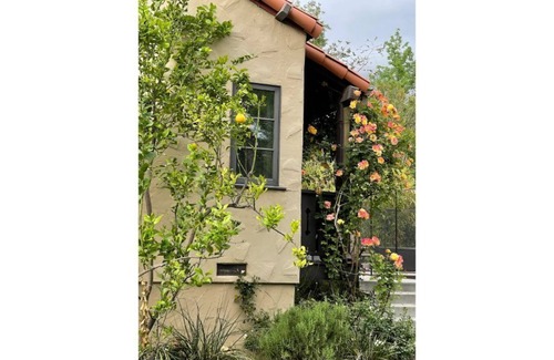 Altadena Cottage | Quiet, Cozy, Mediterranean style back house.