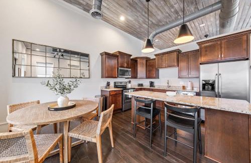 Macon Apartment | Quiet Downtown Loft in the Heart of Macon