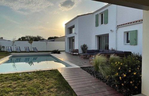 Sainte-Marie-de-Re Villa | QUIET FAMILY VILLA WITH POOL
