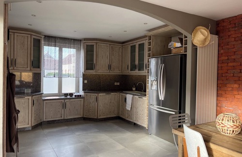 Limoges-Fourches House | Quiet family home with garden and pool