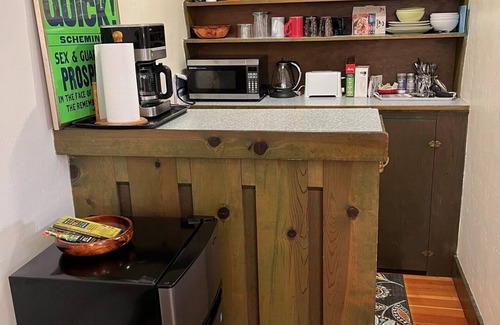 Lone Mountain Apartment | Quiet Garden Apt., geographic center of The City