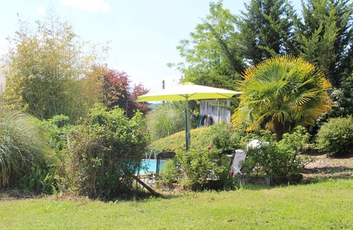 Saint-Cyprien Cottage | Quiet gite with exclusive pool