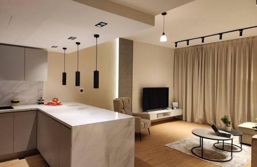 The Greens Apartment | quiet green 1 bedroom for your rest