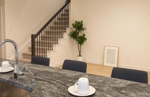 Rosenberg House | Quiet Haven