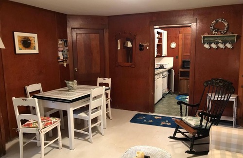 Mattapoisett Center Cottage | Quiet Hideaway - 900 Feet from Private Crescent Beach