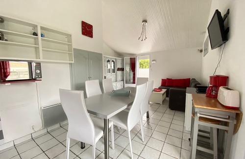 Bretignolles-sur-Mer House | Quiet House with Garden, Near Beach, Wi-Fi & Parking