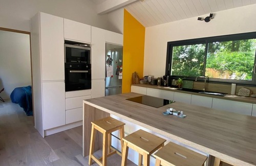 Grayan-Et-L'Hopital House | Quiet house with pool close to Soulac and ocean beaches.