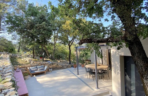 Cuers House | quiet house in the terraces