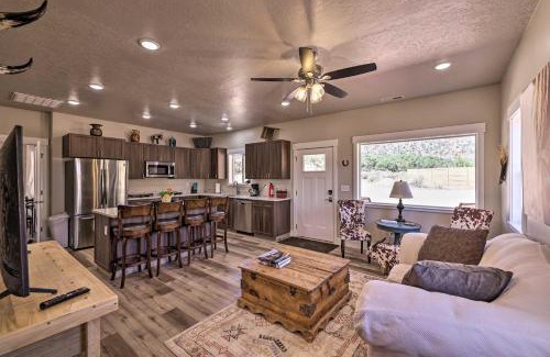 Kanab House | Quiet Kanab Home with Panoramic Views and Porch!