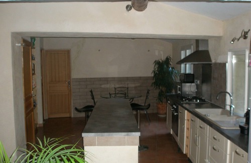 Grambois House | quiet luberon villa + large pool