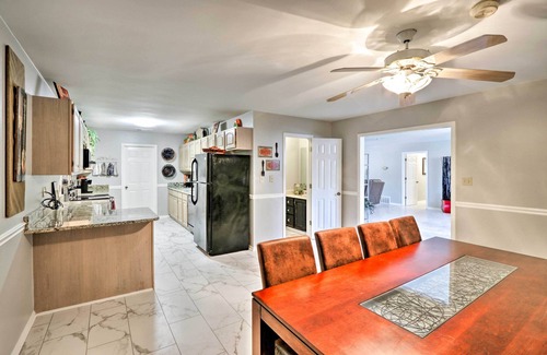 Memphis House | Quiet Memphis Home on 20 Acres: 10 Mi to Downtown!