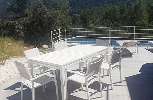 Sollies-Toucas Villa | Quiet new villa with unobstructed view