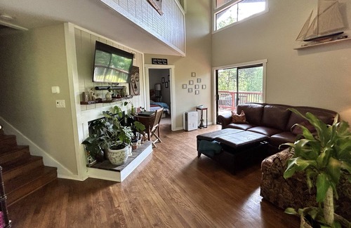 Gainesville House | Quiet Place Family Fun Lake Cabin