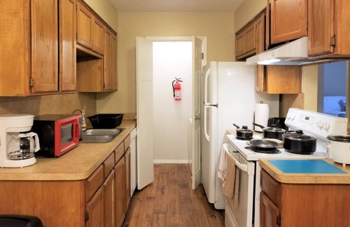 Fort Worth House | Quiet Private Suite in a Fourplex