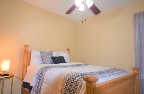 Fort Worth House | Quiet Private Suite in a Fourplex