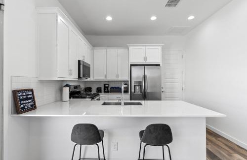 Laveen Village Apartment | Quiet Quarter in Laveen Village