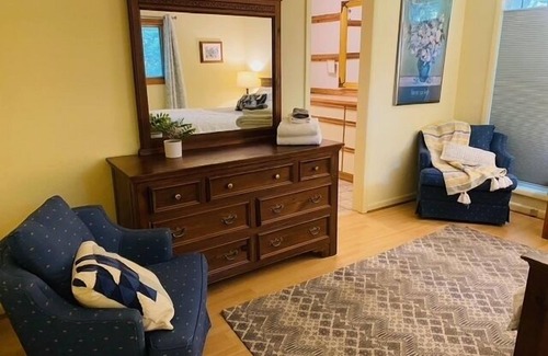 Tallahassee House | Quiet Retreat for longer term bookings- Downstairs apartment 5 miles to FSU