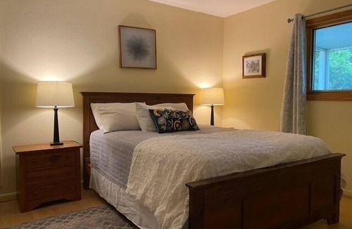Tallahassee House | Quiet Retreat for longer term bookings- Downstairs apartment 5 miles to FSU