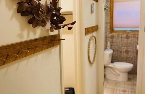 Tallahassee House | Quiet Retreat for longer term bookings- Downstairs apartment 5 miles to FSU