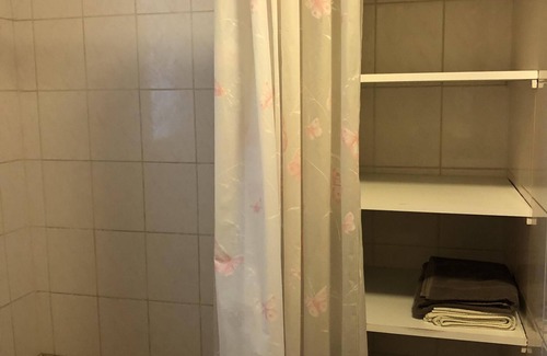 Le Puy-Sainte-Reparade House | Quiet room in the hill