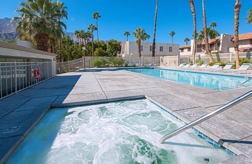 Little Tuscany Condo | Quiet Secluded Condo In The Famous Las Palmas Neighborhood