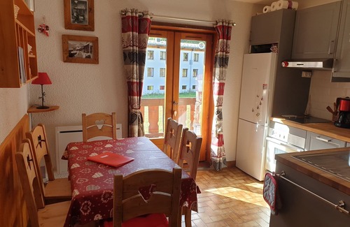 Valloire Apartment | Quiet south facing apartment near the slopes with a view of the Galibier