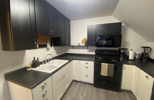 Frankfort Apartment | Quiet studio apartment in beautiful Frankfort Michigan